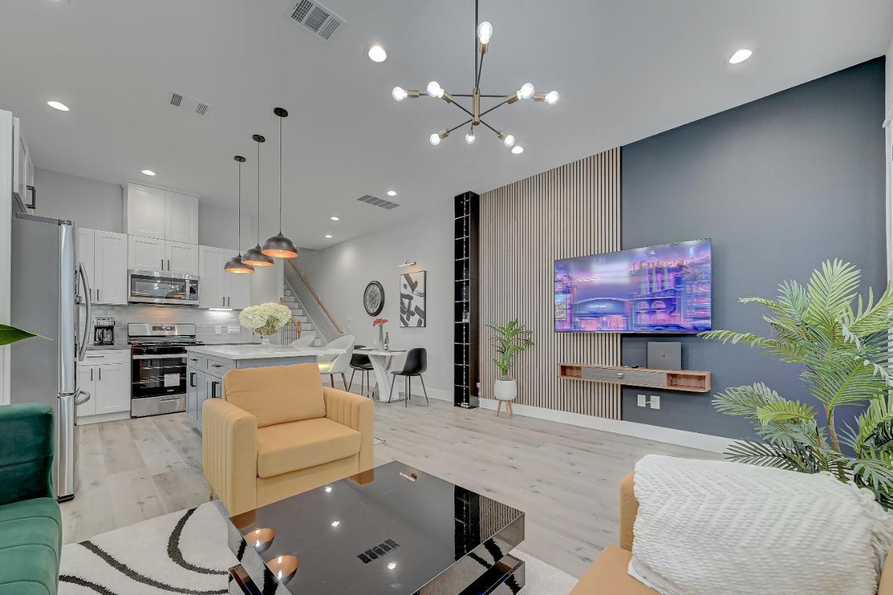 Вилла Elegant 3Br Haven- Games, Luxury & Lush Garden Хьюстон Экстерьер фото